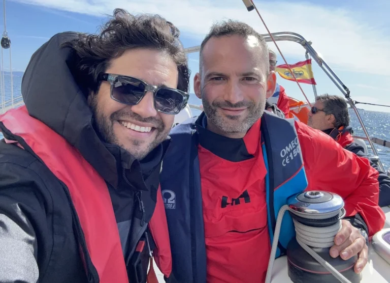 Aprende-a-navegar-por-las-Rías-Baixas-con-nuestro-curso-de-vela