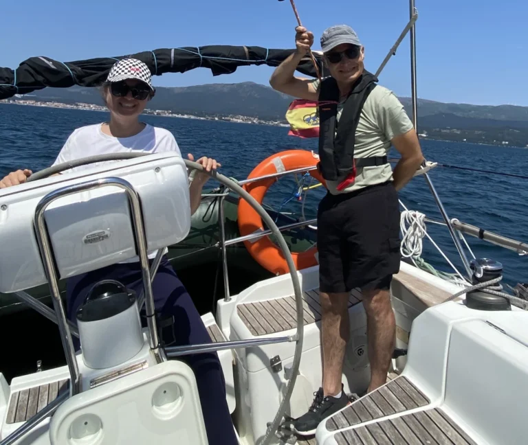 Aprende-a-navegar-por-las-hermosas-Rías-Baixas